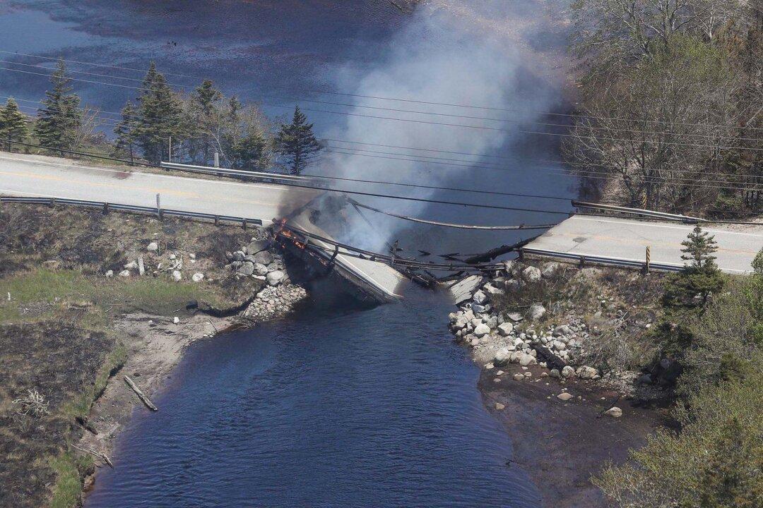 Halifax-Area Wildfire 100 Percent Contained, but Shelburne Fire Still out of Control