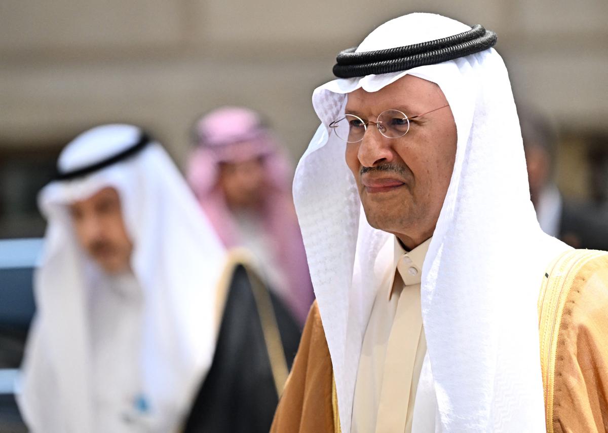 Saudi Arabia to Cut Oil Production by 1 Million Barrels per Day to Boost Prices