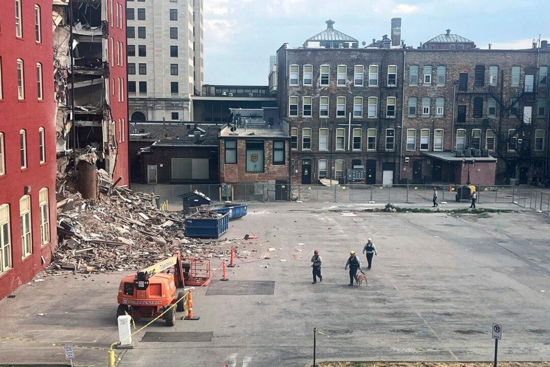 Missing Man’s Body Recovered at Iowa Apartment Collapse Site; 2 Others Still Missing