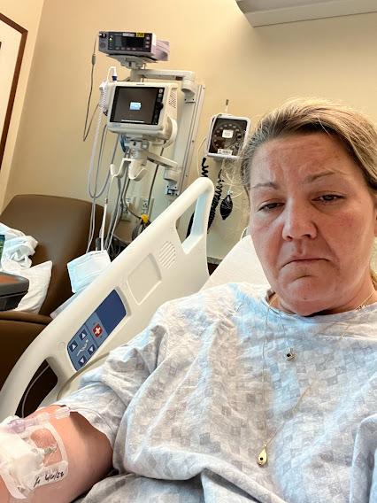 Danielle Baker in the hospital after receiving a COVID-19 vaccine. (Courtesy of Danielle Baker)
