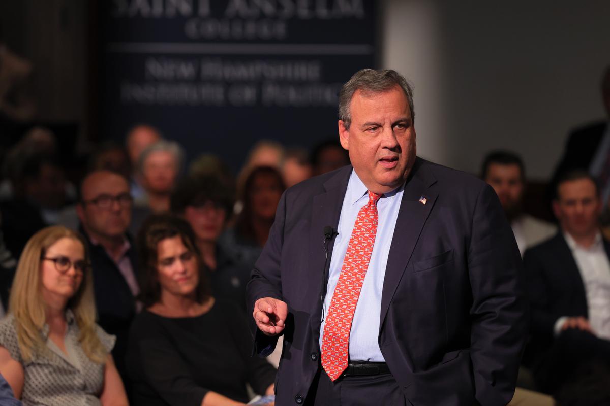 Then There Were 11: Chris Christie Joins Republican Race for White House