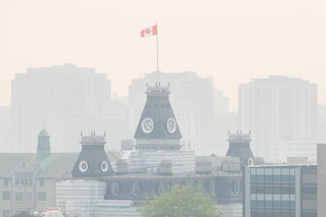 Toronto Air Quality Ranks Among Worst in the World Amid Wildfires