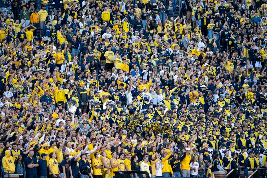 Give Dad the Gift of Travel This Father’s Day