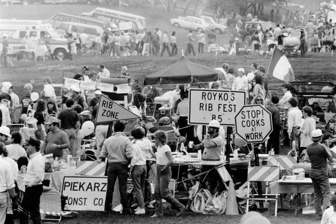 Chicago’s Favorite Barbecue Sauce Titan Makes It Into Hall of Fame