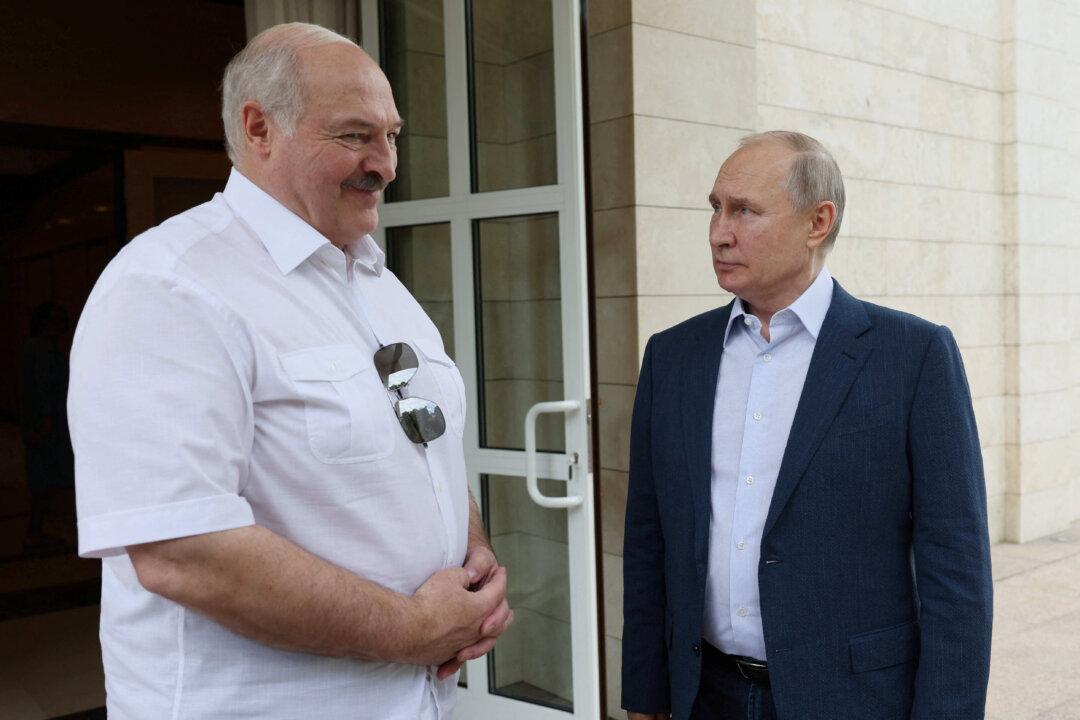 Putin Says Russia to Deploy Nuclear Weapons in Belarus Next Month