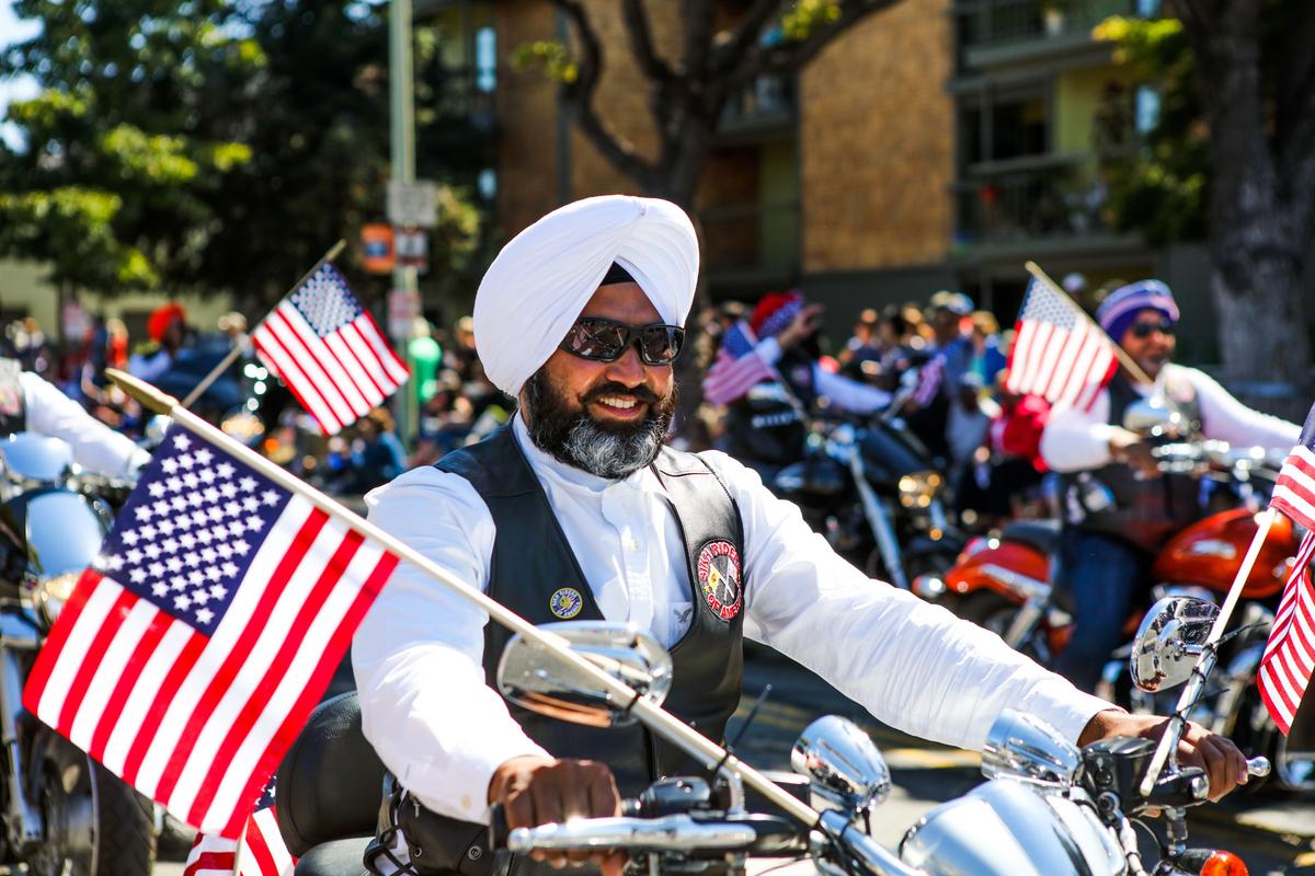 California Bill Would Allow Sikhs to Ride Motorcycles Without a Helmet
