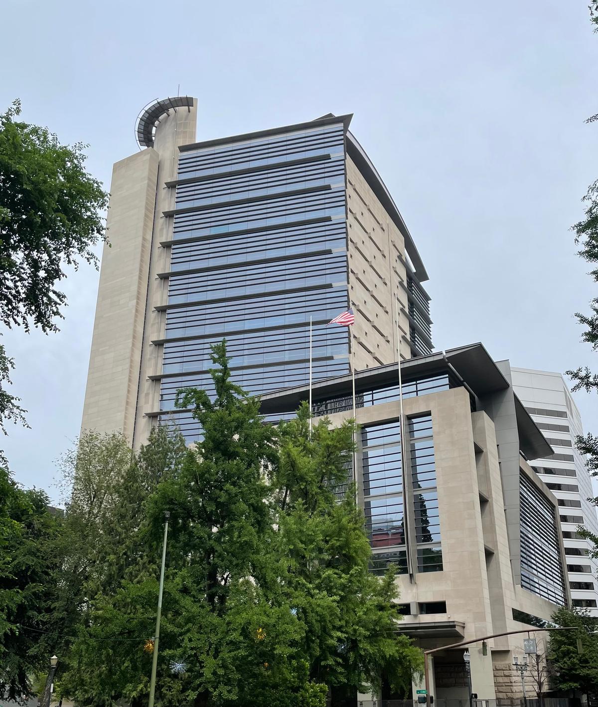 Federal Judge Rules That Oregon Gun Measure Is Constitutional