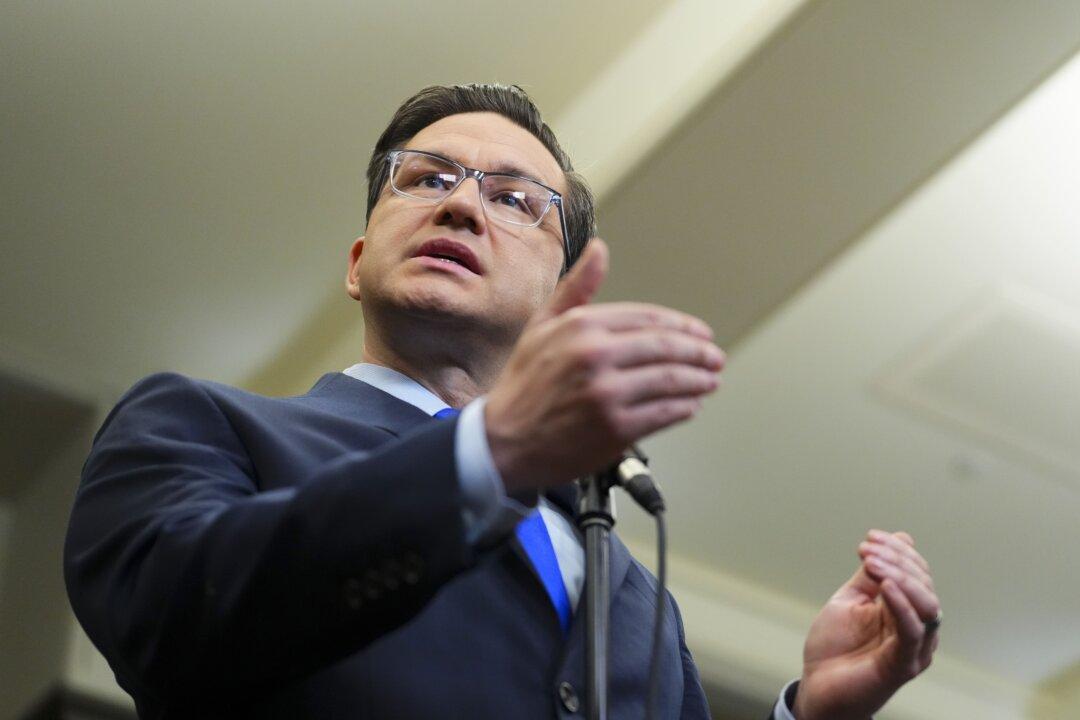 Poilievre Pledges to Speed Up Housing Approval Following CMHC Report on Slow Times for Toronto, Vancouver