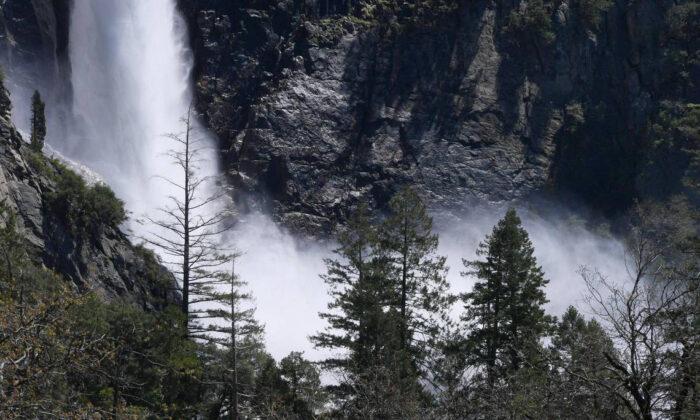 Melting Snow Is Making Yosemite’s Waterfalls Extra Spectacular