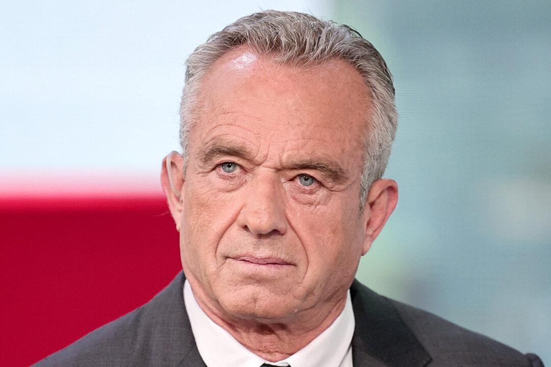 RFK Jr. Hires Republican Representative for 2024 Campaign