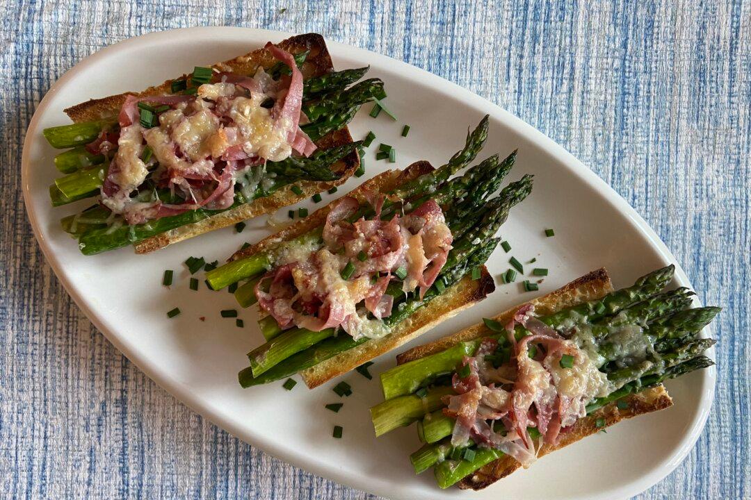 Let Me Tell You Why I’m in Love With Local Asparagus