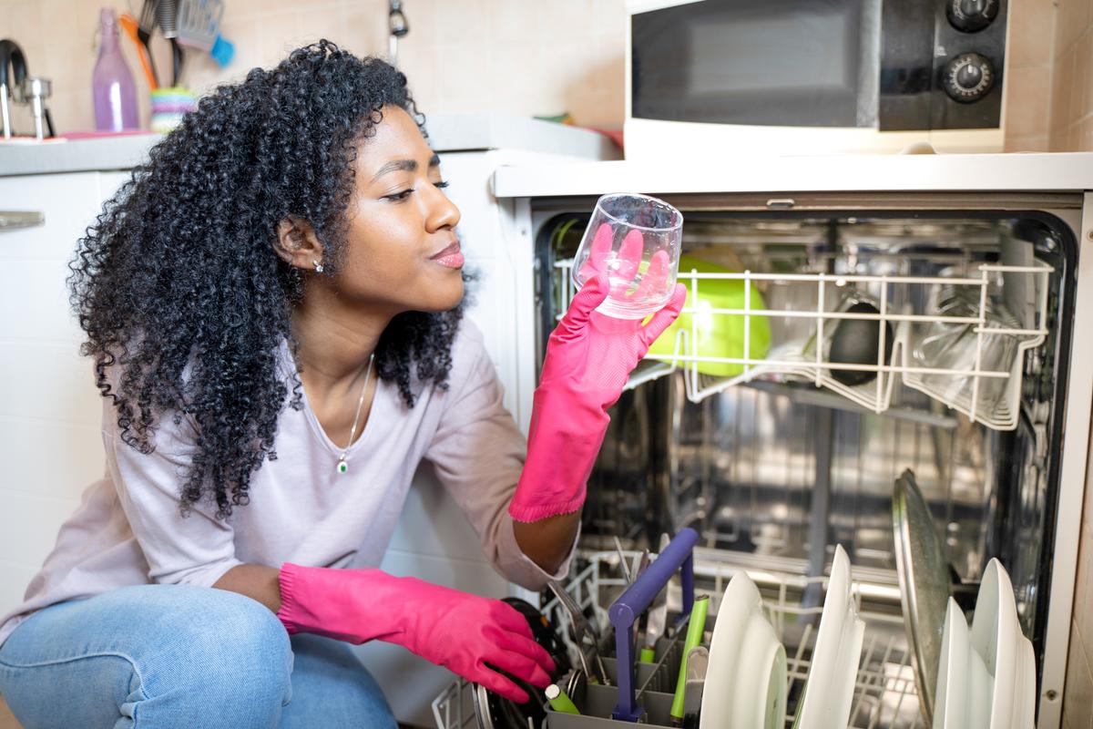 7 Easy-to-Fix Reasons Your Dishwasher Is Not Cleaning Like It Should