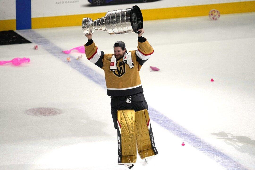 Golden Knights Blast Panthers 9–3 to Win First Stanley Cup