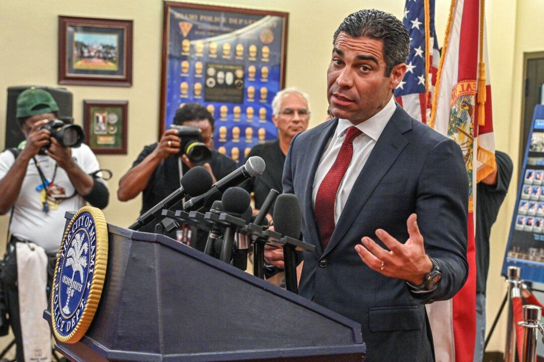 Miami Mayor Francis Suarez Files Paperwork to Run for GOP Presidential Nomination
