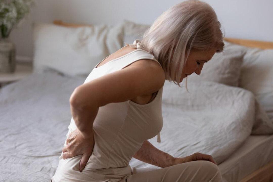 Poor-Quality Sleep May Indicate a Spinal Problem
