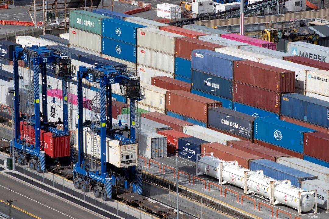 New Zealand’s Economy Dips Into Recession as Higher Interest Rates Bite