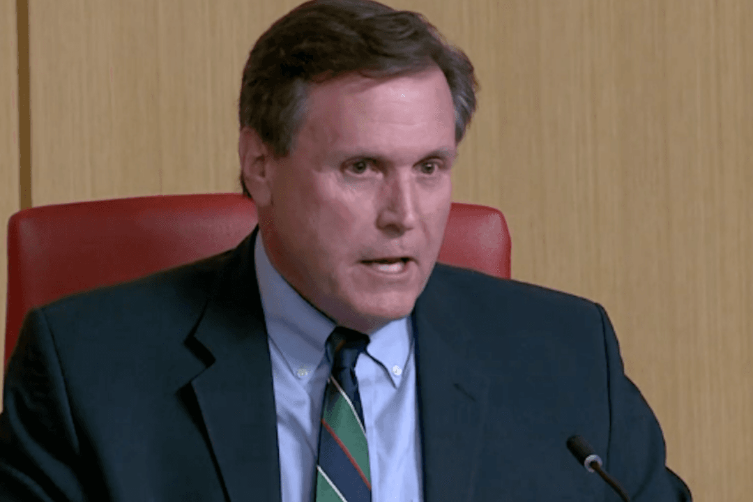 Lawmaker Tells Californians to ‘Flee’ State Over Bill Favoring ‘Gender-Affirming’ Parents in Child Custody Disputes