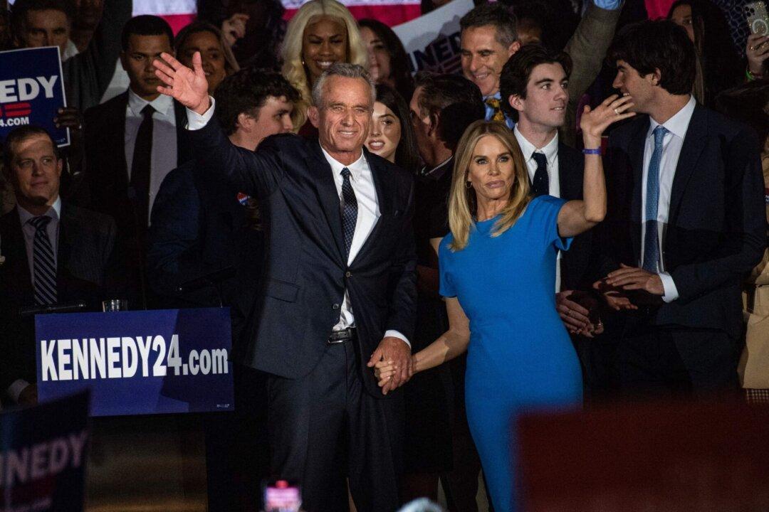 Cheryl Hines Straddles Dual Roles as Actress and Wife to Presidential Candidate RFK Jr.