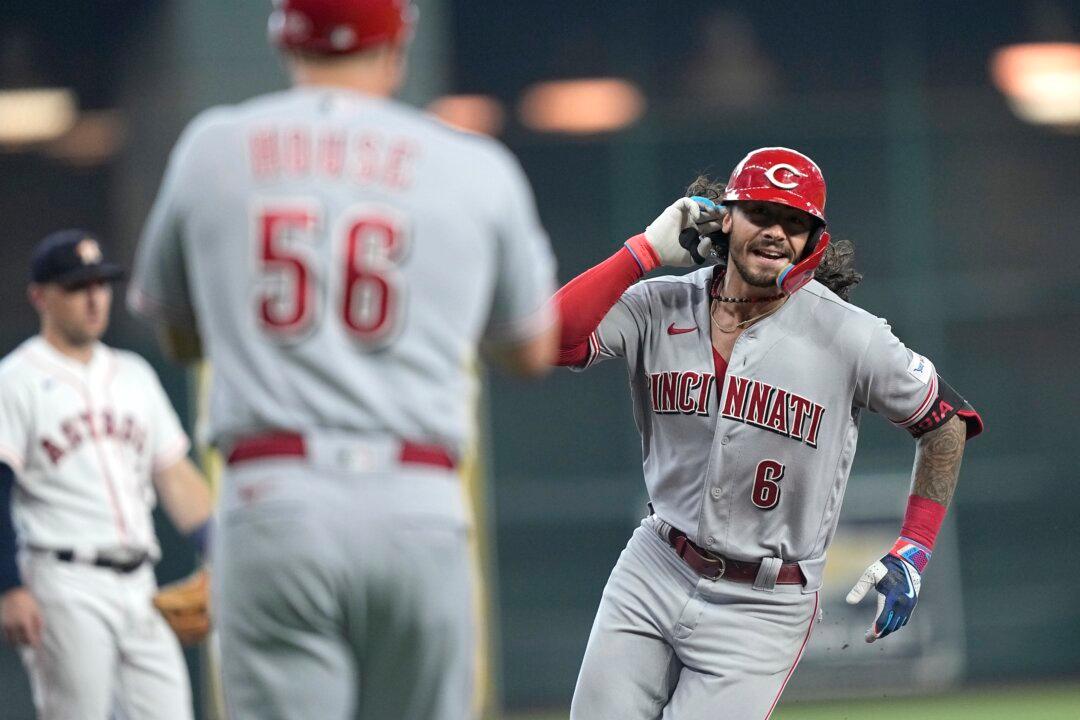 India Homers, Cincinnati Reds Push Winning Streak to 7 Games With 10–3 Win Over Houston Astros