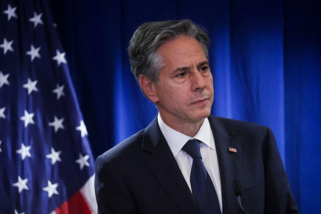 Blinken Calls for Engagement With China After State Department Hack