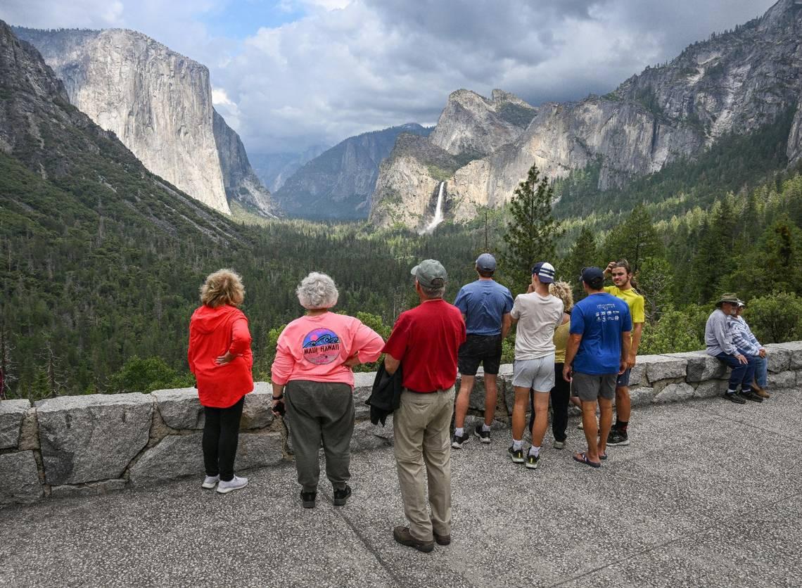 Yosemite’s Popular John Muir Trail Closed After Rockfall