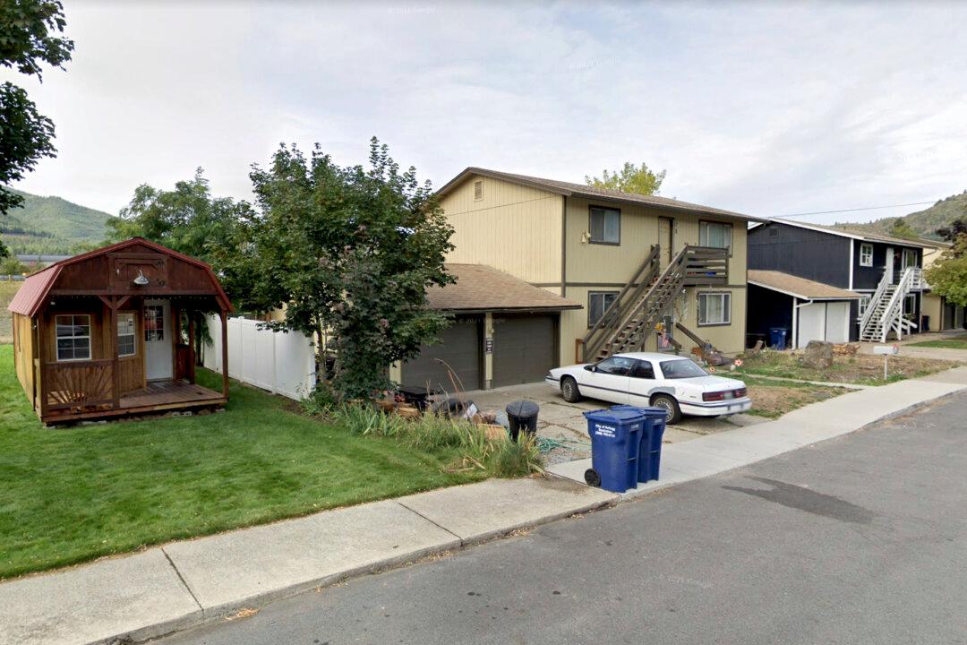 Suspect in Jail After 4 People Fatally Shot at Residence in Idaho, Police Say