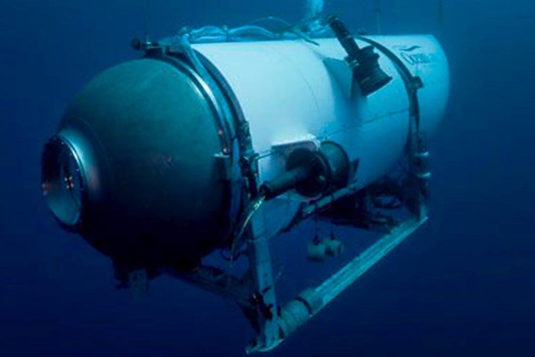 ‘Underwater Noises’ and ’Banging Sounds’ Heard in Search for Missing Titanic Tourist Submarine