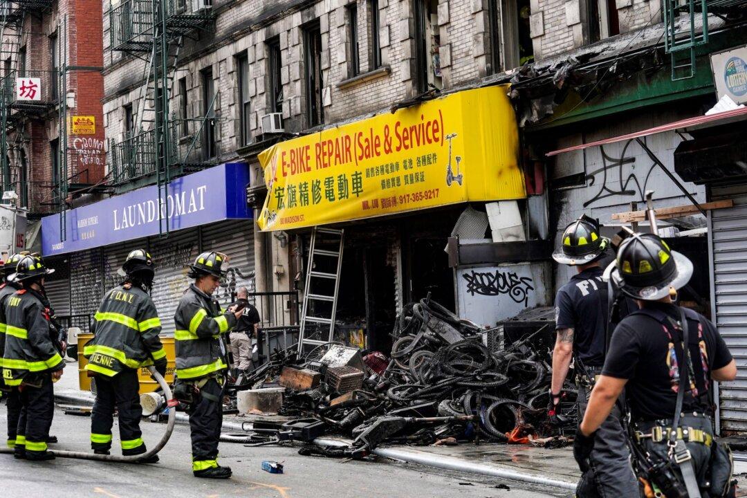 4 Dead After Fire in E-bike Shop Spreads to Apartments in New York City