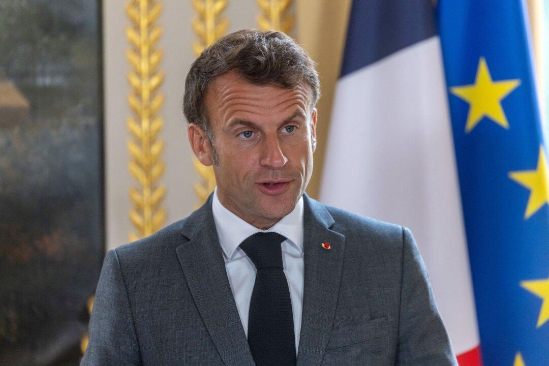 Macron Urges EU to Avoid US Reliance, Develop Own Air Defense System