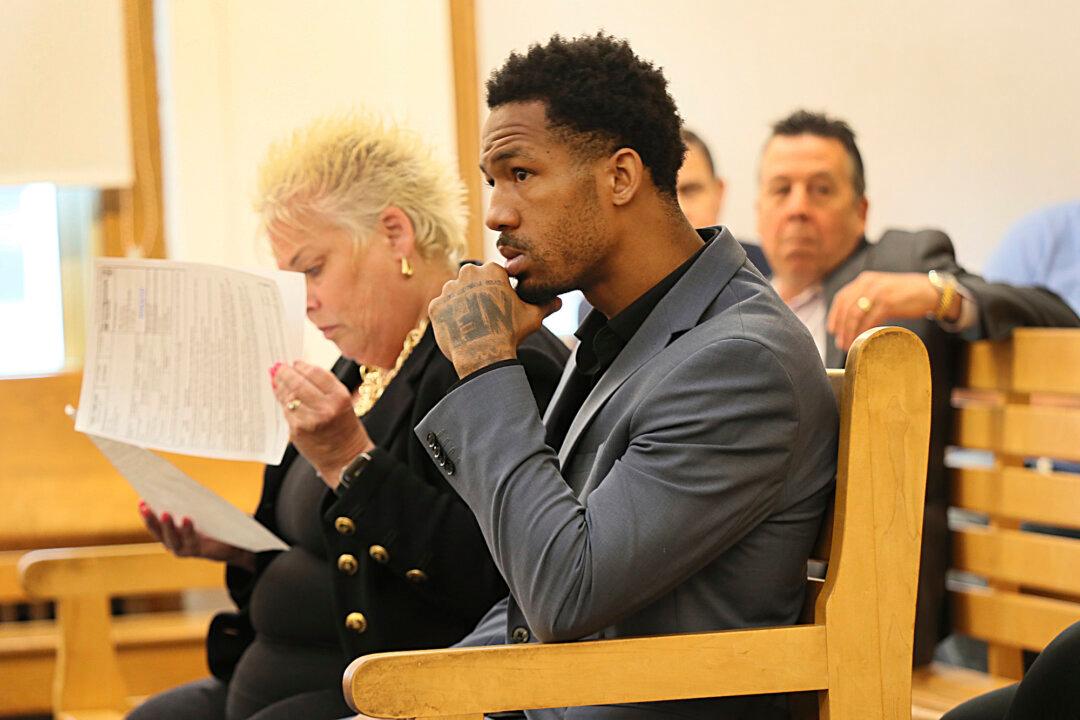 Patriots Defensive Back Jack Jones Pleads Not Guilty to 9 Gun Charges