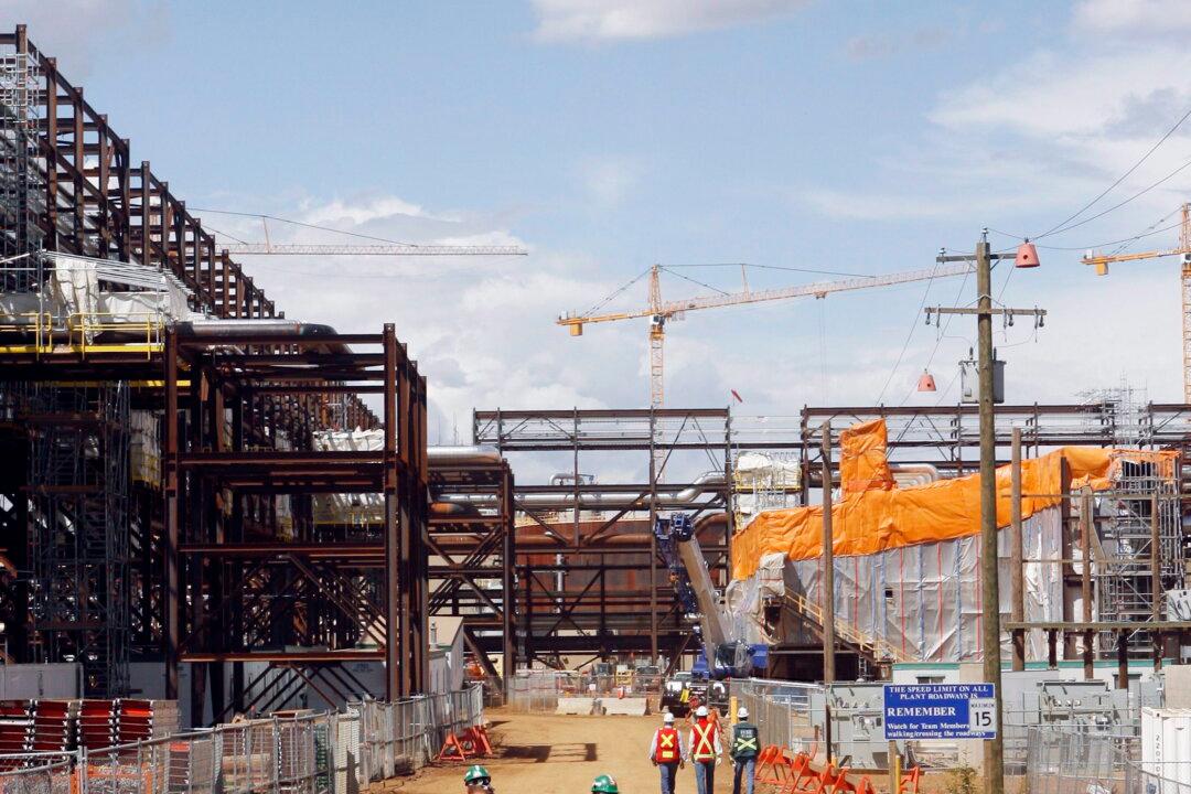 ‘Sustainable Jobs’ Transition Sparks Fear of Oil and Gas Industry Phase-Out