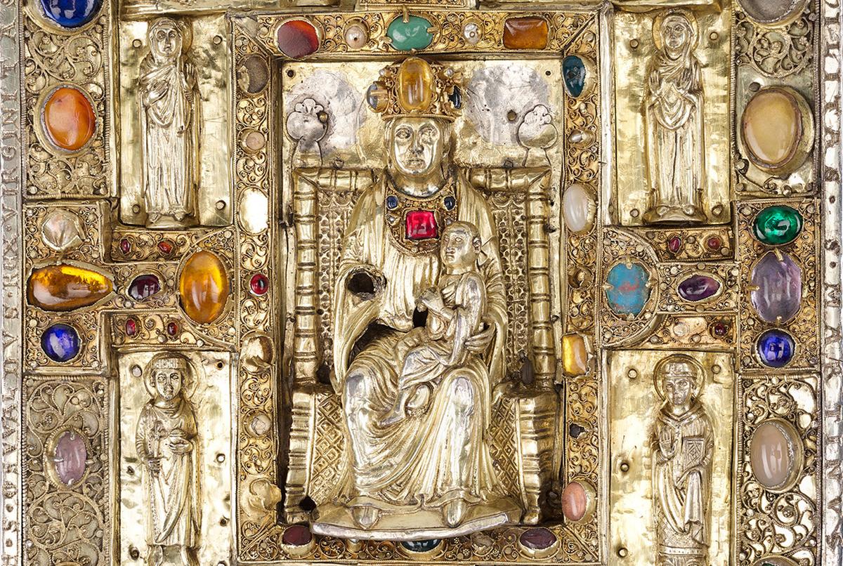 Centuries of Treasure Bindings: Books Adorned With Beauty