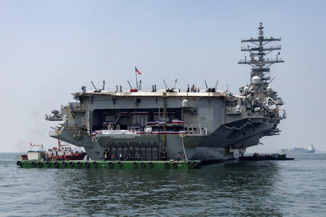 US Combat Ship to Make Rare Port Call in Vietnam Amid South China Sea Tensions