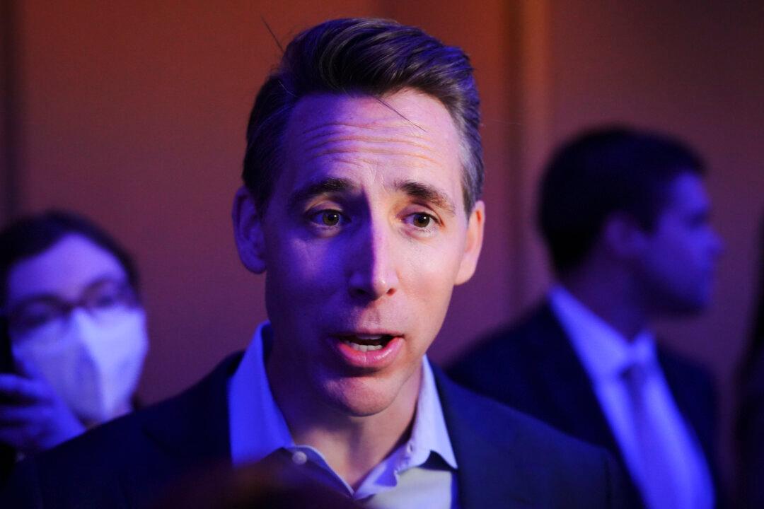 GOP Senators Clash Over TikTok Ban, Citing Pro-Hamas Content on Senate Floor