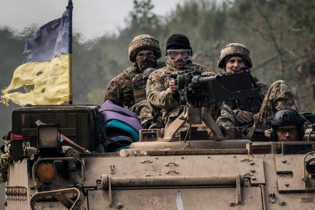 Russia Executes Soldiers Who Refuse to Comply With Orders, White House Says