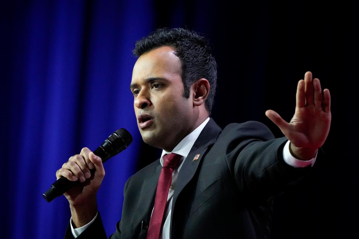 Iowa Newspaper Apologizes for Slurs Against Presidential Runner Vivek Ramaswamy in Racially-Charged Cartoon