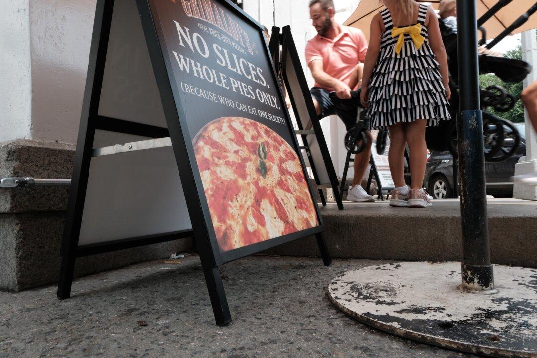 After Banning Gas Stoves, New York City Goes After Wood and Coal-Fired Pizzerias