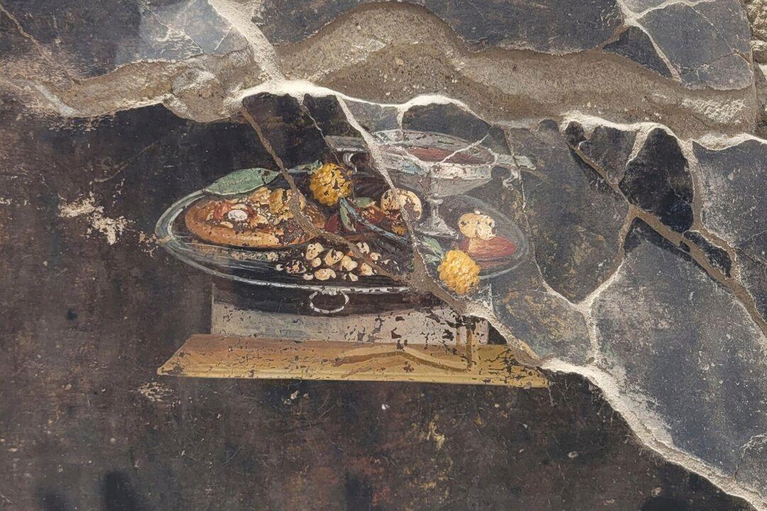 ‘Pizza’ Painting Found in Ancient Roman Ruins of Pompeii