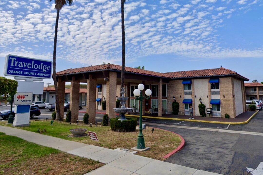Costa Mesa Approves $4 Million to Convert Travelodge Motel Into Supportive Housing
