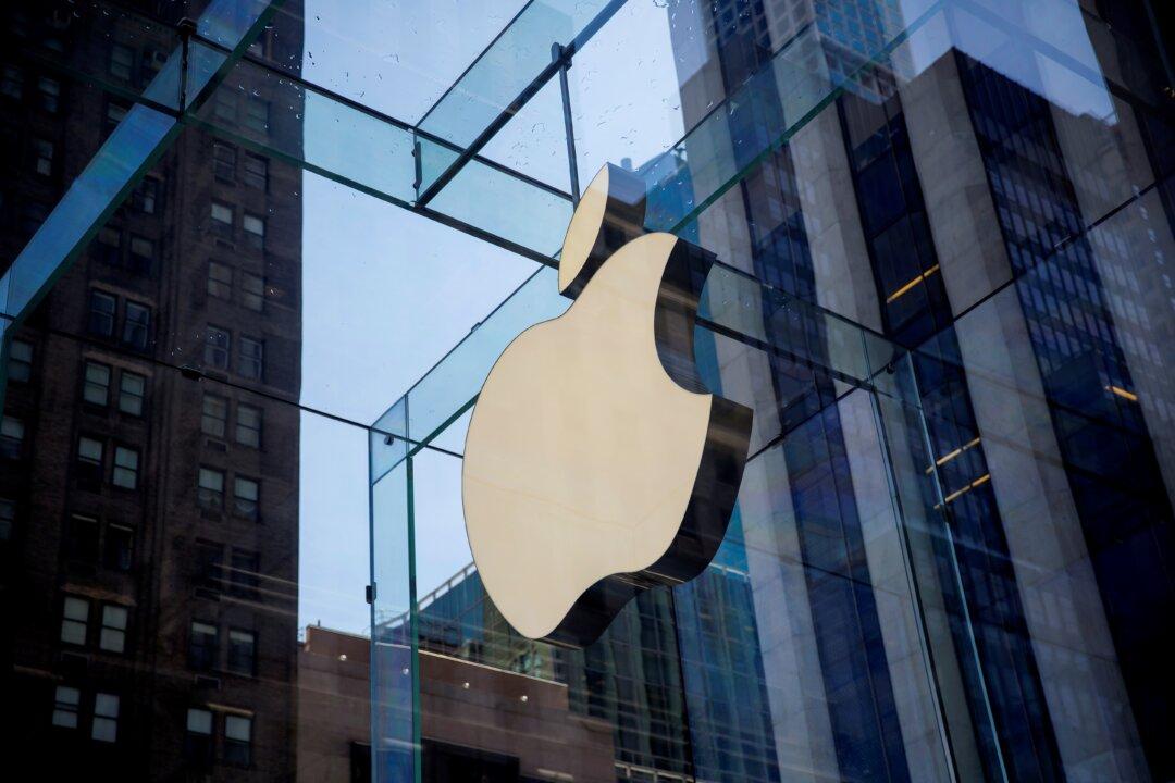 Apple’s Maryland Store Workers Vote to Authorize Strike; NJ Workers Vote Against Unionizing
