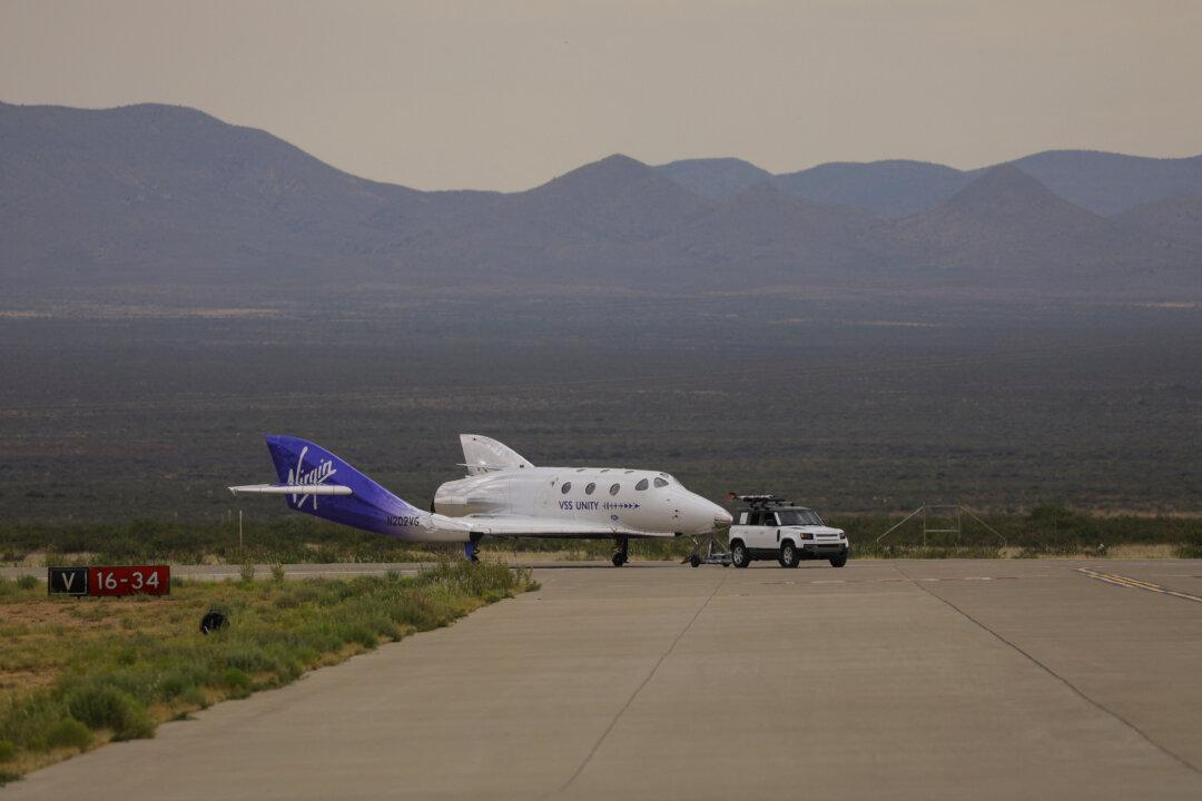 Virgin Galactic Completes First Commercial Rocket Plane Flight to Space