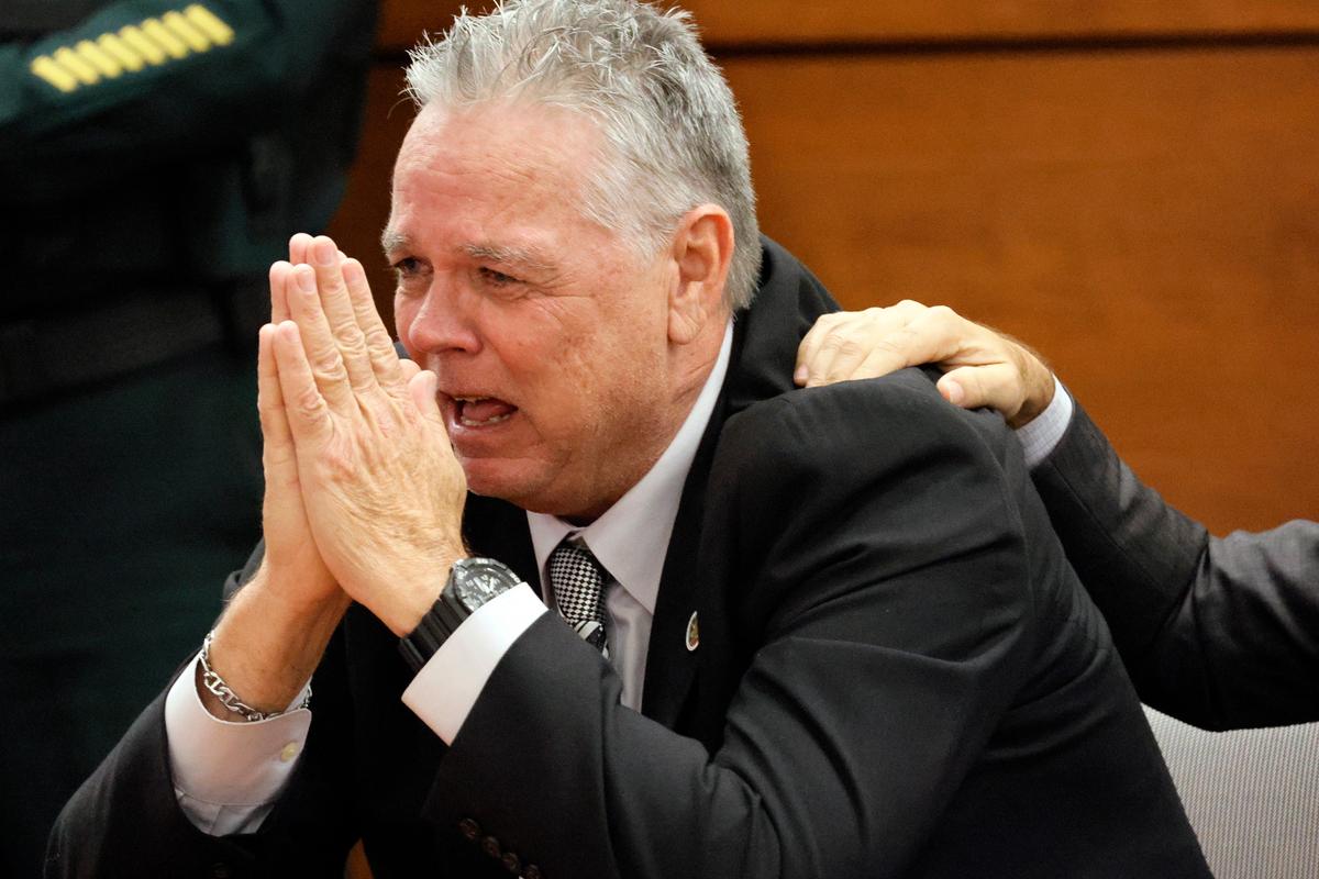 Sheriff’s Deputy Who Failed to Act During Parkland Shooting Acquitted on All Charges