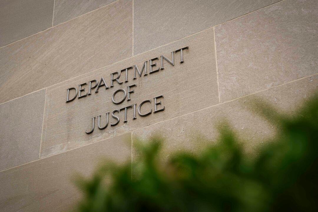 Leader of Mexican Drug Cartel ‘Los Zetas’ Pleads Guilty to Trafficking ’Tons’ of Cocaine Into US