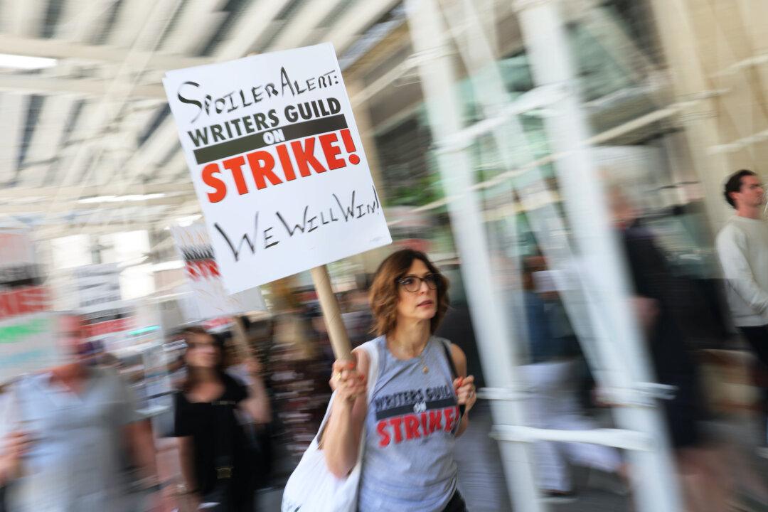 IN-DEPTH: More TV, Film Cancellations, Delays in the Balance as Hollywood Actors, Studios Extend Negotiations