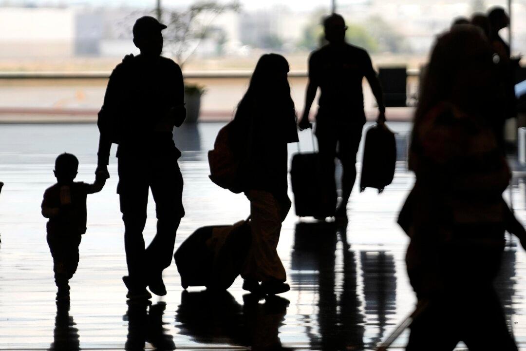 After Several Turbulent Days, Flight Disruptions Ease Despite Worries About 5G Signals