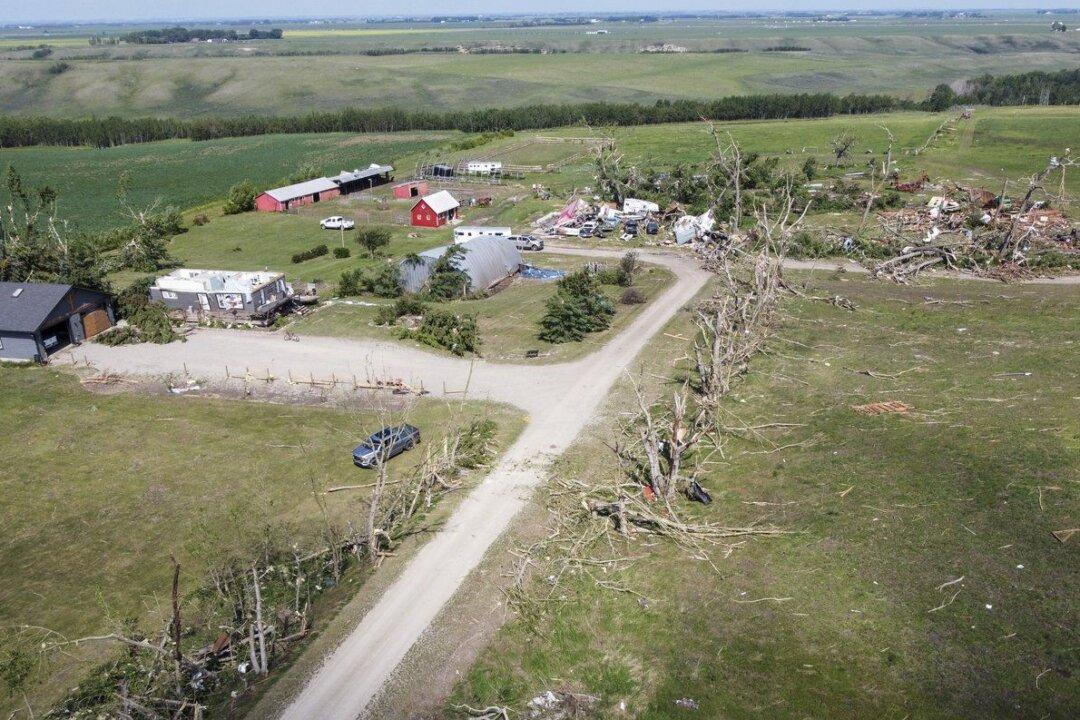 Woman Whose Home Was Destroyed by Tornado Estimates 100 People Came to Help Clean Up
