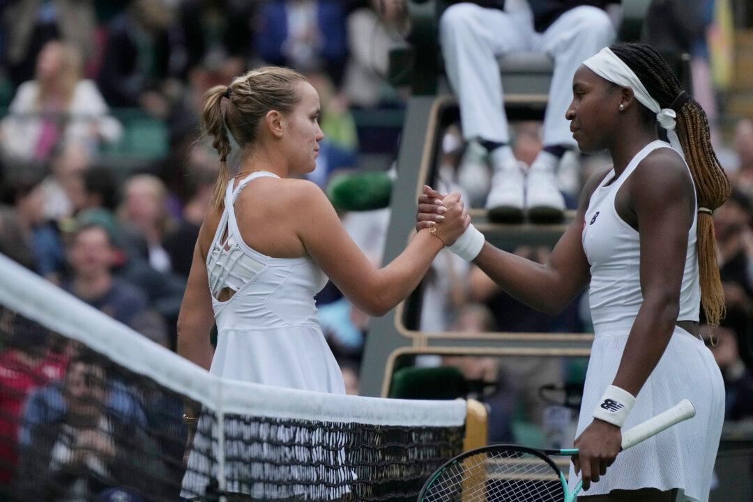 Sofia Kenin Surprises Coco Gauff in a Highlight-Filled, All-US Match at Wimbledon