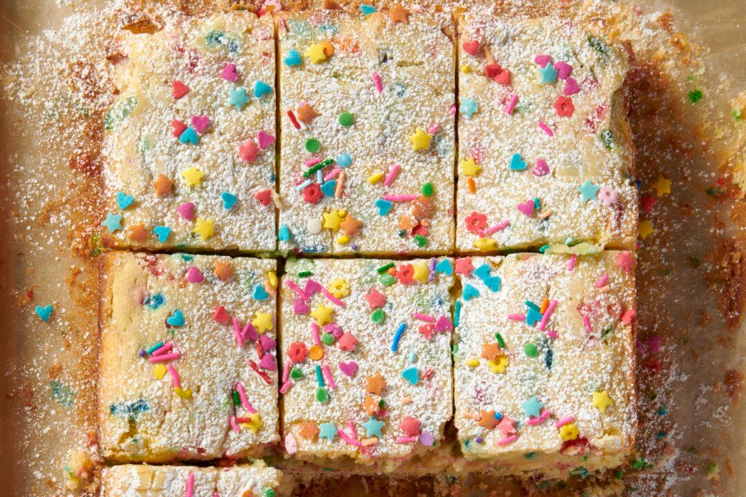 This Confetti Gooey Butter Cake Is the Mashup Dessert of Your Childhood Dreams