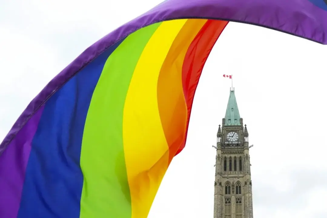 Ottawa School Cancels Drag Queen Story Time Event Following Parental Pushback