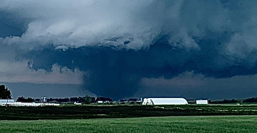 Alberta Storm Chaser Seeks to ‘Help People Understand How Storms Work’